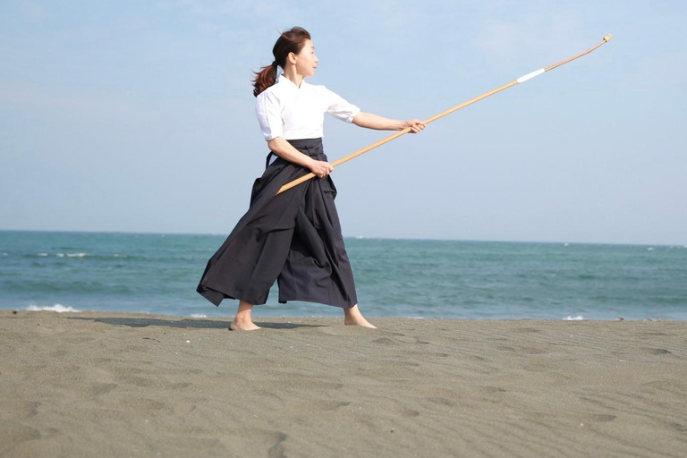 Kamakura: Naginata Experience with National Champion