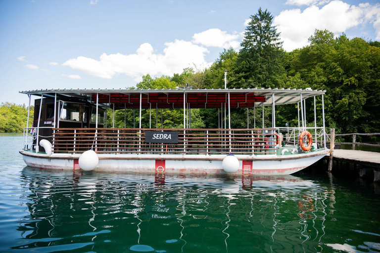 Zagreb to Rovinj: Private Transfer with Plitvice Lakes Visit