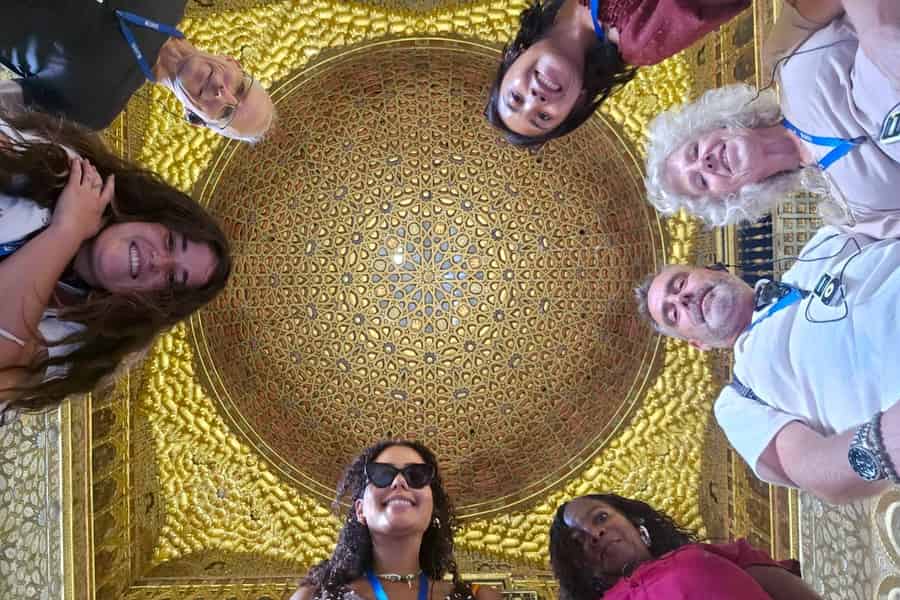 Sevilla: Alcázar, Kathedrale & Giralda – Tour ohne Anstehen. Foto: GetYourGuide Sevilla: Alcázar, Kathedrale & Giralda – Tour ohne Anstehen. Foto: GetYourGuide