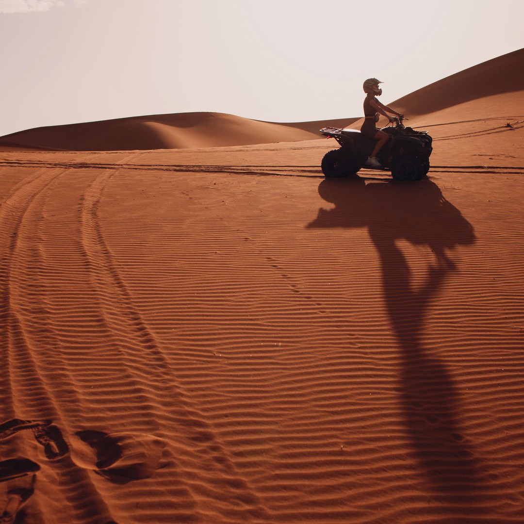 Nuit en camp du désert au départ de Merzouga avec chameau et quad.