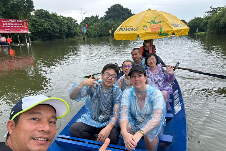 Da Hanoi: Tour di gruppo della Pagoda dei Profumi di una giornata intera con pranzoTour con funivia