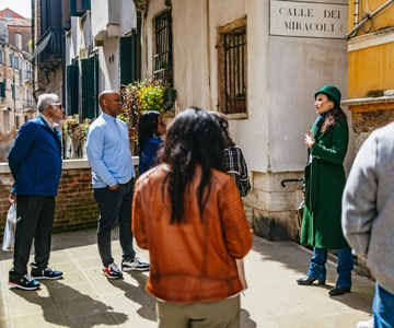 Rialto Market Food and Wine Lunchtime Tour