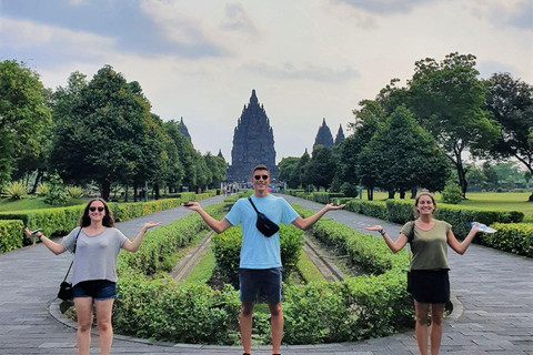 Scalata del Borobudur e tour guidato di Prambanan