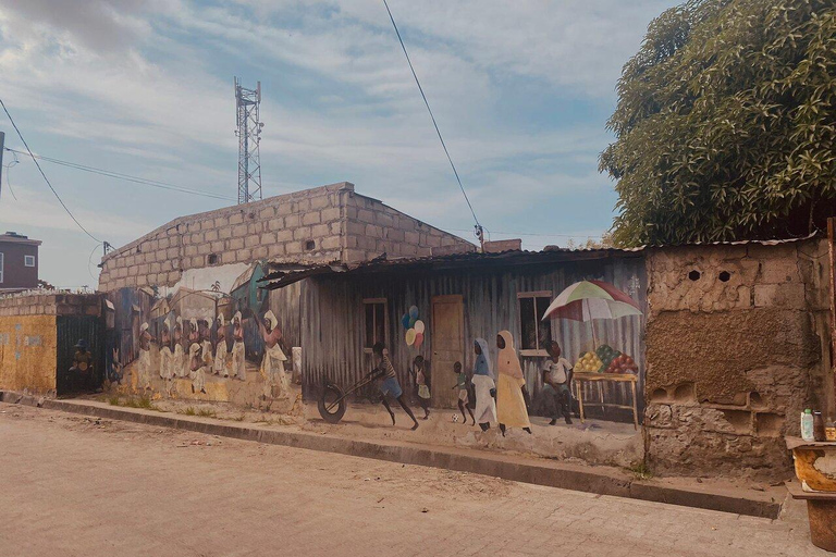 Maputo: Mafalala Food & Culture Walking Tour with Lunch Mafalala Walk & Lunch