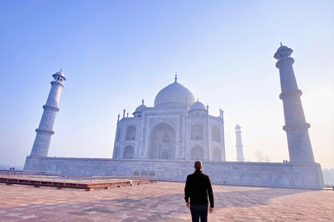 Delhi : excursion de 5 jours dans le Triangle d&#039;Or avec un guide germanophoneExcursion de 5 jours avec hébergement dans des hôtels 4 étoiles