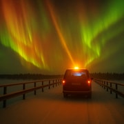 Von Inari: Aurora-Jagd-Tour mit Lagerfeuer & Snacks
