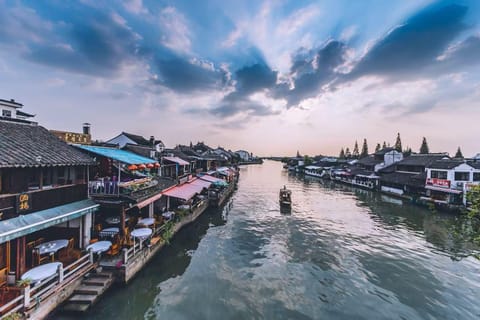 Excursion in Spanish to Zhujiajiao with cruise ship and lunch