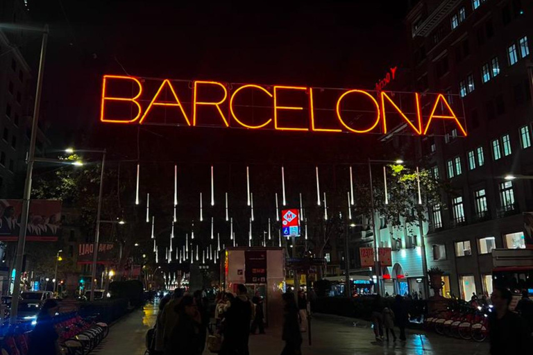 Barcelona: Pubcrawl with VIP Entry to Rooftops and Nightclub