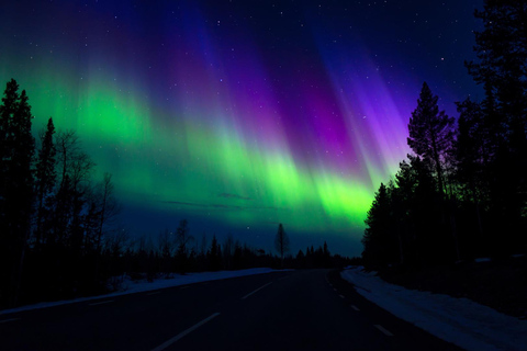 Rovaniemi: Aurora Hunt with 95% Success Rate, 4 people group Rovaniemi: Aurora Hunt with 95% Success Rate, PRIVATE