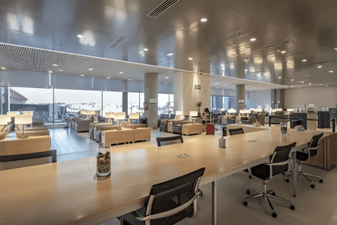 Madrid: Adolfo Suarez-Barajas Airport Lounge Access T3 International Departure: Sala VIP Puerta del Sol