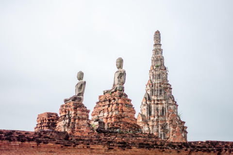 Desde Bangkok: tour económico por lo más destacado de AyutthayaLa antigua plaza Siam