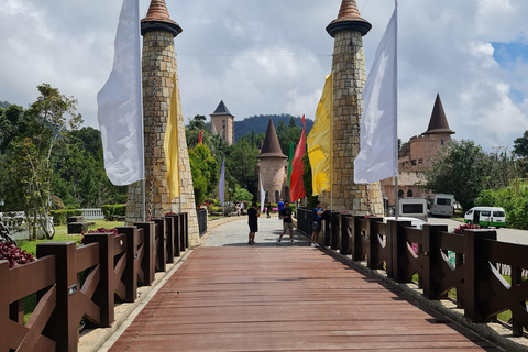 Desde Kuala Lumpur Excursión privada de un día a Bukit Tinggi