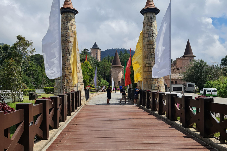 Desde Kuala Lumpur Excursión privada de un día a Bukit Tinggi