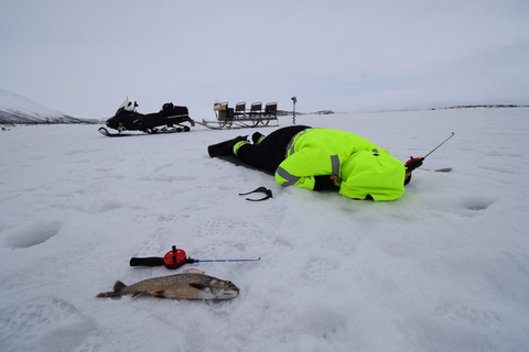 Abisko : Pêche sur glace