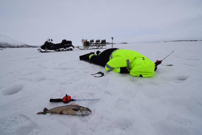 Abisko : Pêche sur glace