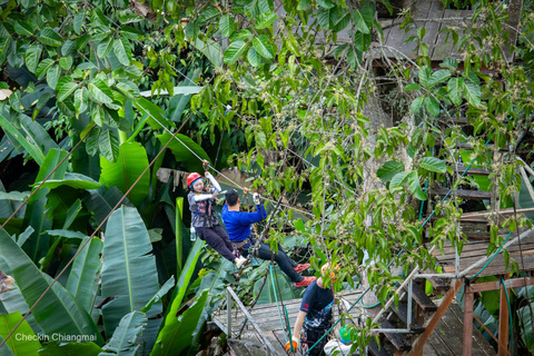 Chiang Mai : Aventure en tyrolienne avec quad en optionPack B : Parcours complet de zipline (avec transfert)