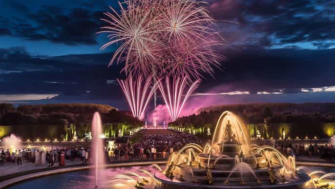 Versailles: Palace of Versailles Night Fountain Show
