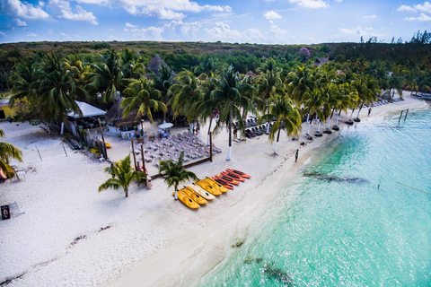 Cancun - Isla Mujeres Katamaranresa till Isla Mujeres, öppen bar och lunchbuffé