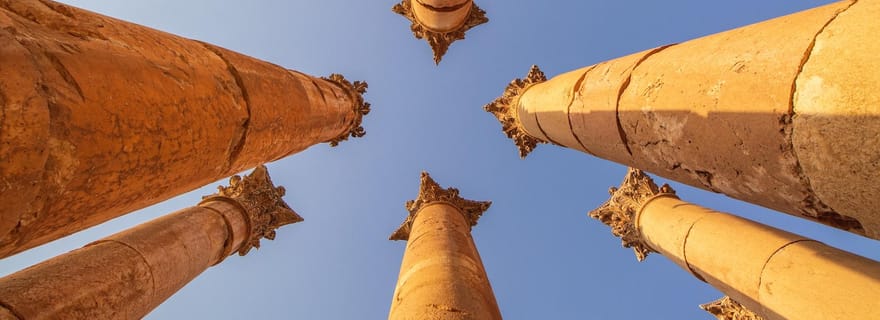Au départ d'Amman : visite d'une jounée privée à Jerash et à la mer Morte.