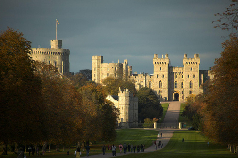 From London: Stonehenge and Windsor Castle Guided Day Trip Stonehenge & Windsor Entry