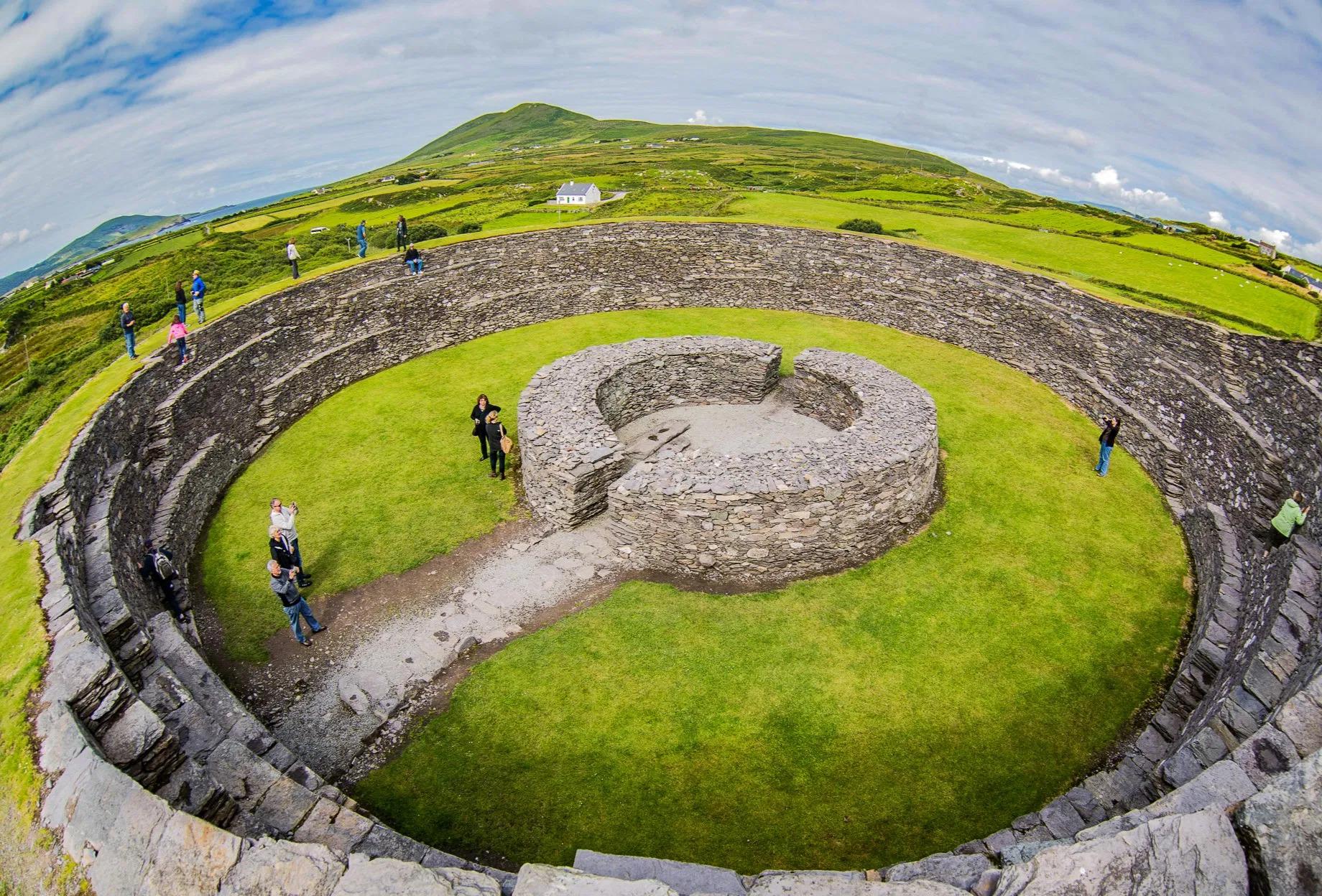 Killarney: Tagestour in kleiner Gruppe zum Ring of Kerry und Skellig Ring