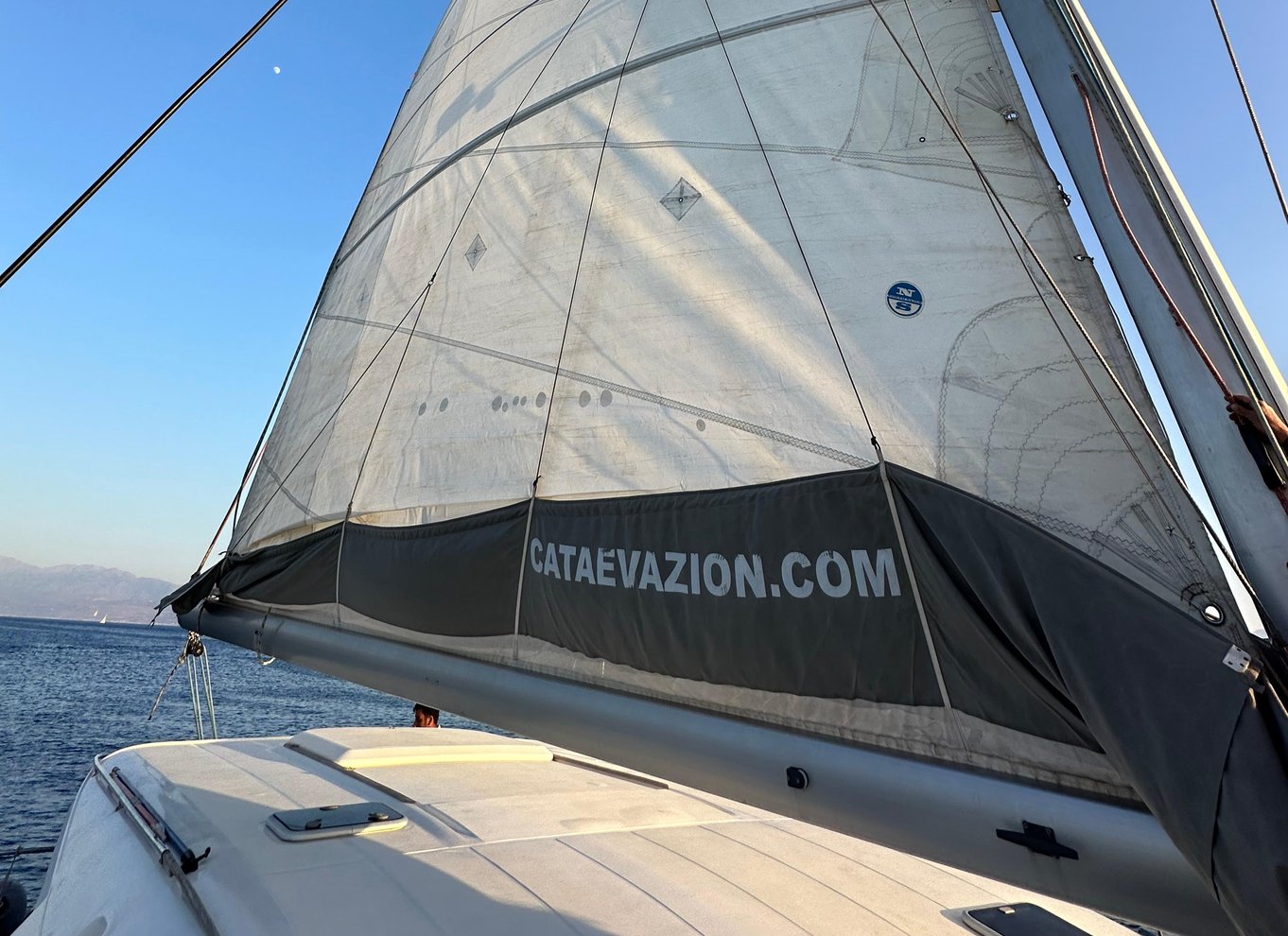 Heraklion: Dia Island Sunset Boat Tour med middag