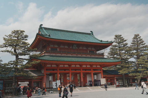 Kyoto Customisable Private Tour with a Local Guide
