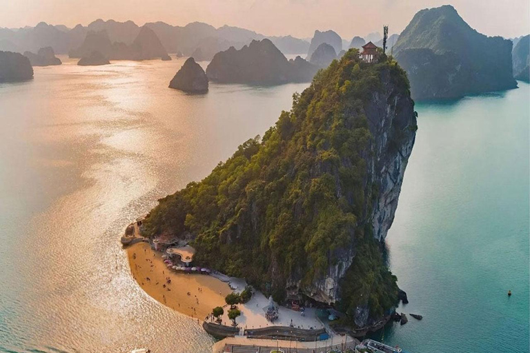 Hanoi: Aurora Halong Day Cruise - Lunch, Kayak, Swim, Cave from Halong: Cruise with Buffet, Kayaking (No transfer)