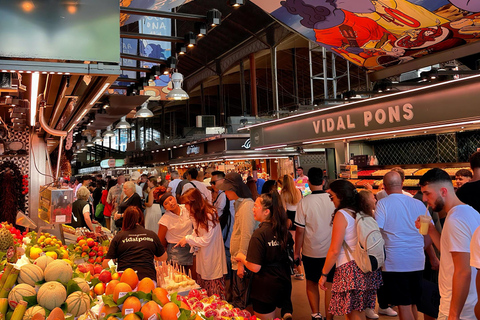 Barcelone : visite à pied de la Sagrada Família et du quartier gothiqueEnglish Guide