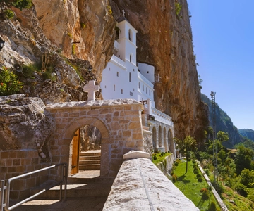From Budva: Day Trip to Ostrog Monastery