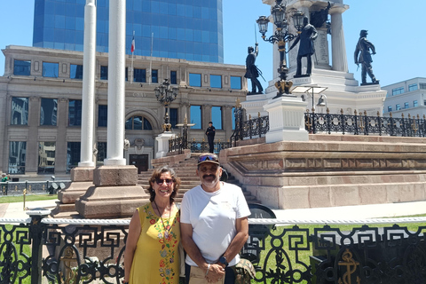 Valparaíso histórico: Visita ao património + transporte tradicional