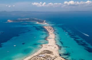 Ibiza: Platja d'en Bossa Trasferimento di andata e ritorno per Formentera