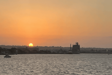 Baie de San Diego Nord : Croisière au coucher du soleil avec collations et boissonsCroisière au coucher du soleil sur le Duffy Boat