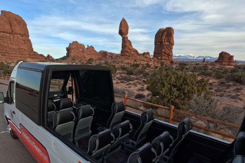 Från Moab: Arches National Park Scenic Tour med korta vandringarSolnedgångstur | Arches nationalpark