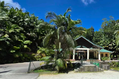 Praslin:DayTour ValleDeMai,CoteD'orMuseum & AnseLazio