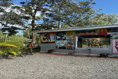 Nairobi: City view and cultural shopping experience