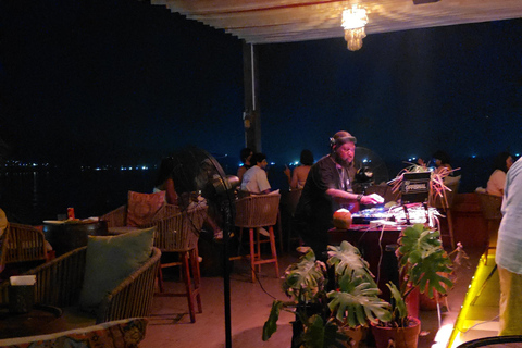 Da Nang: Nightlife Tour & Pub Crawl with Rooftop Bar & Clubs Da Nang: Guided Nightlife Tour with Rooftop, Club, Bar Visit