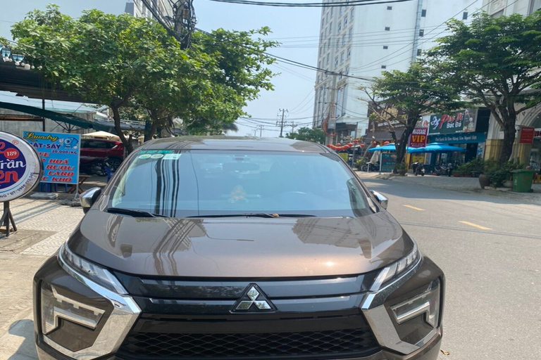 Desde Danang- Hoi An : Traslado al aeropuerto en coche privado(Copy of) Coche de 7 plazas