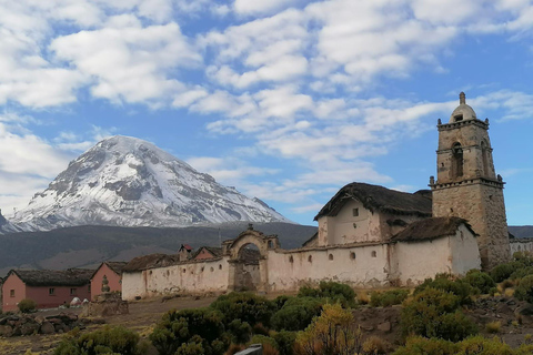 From La Paz: Tihuanacu & Titicaca Lake in one day with lunch