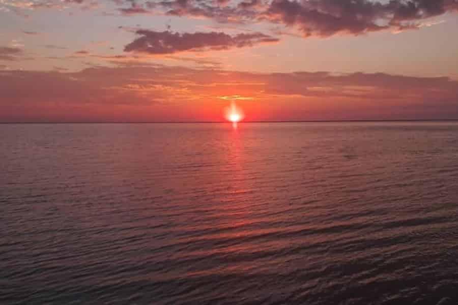 Sandwich Harbour: Sonnenuntergangstour mit Dünenfahrt & Meerblick. Foto: GetYourGuide Sandwich Harbour: Sonnenuntergangstour mit Dünenfahrt & Meerblick. Foto: GetYourGuide