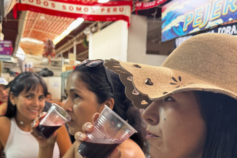 14 Flavors Tour in the Mercado de los Reyes with Pisco Tasting 14-Flavor Tour of the Mercado de los Reyes with Pisco Tasting