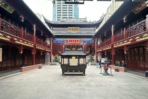 Baiyun Taoist Temple Guided Tour with Rituals
