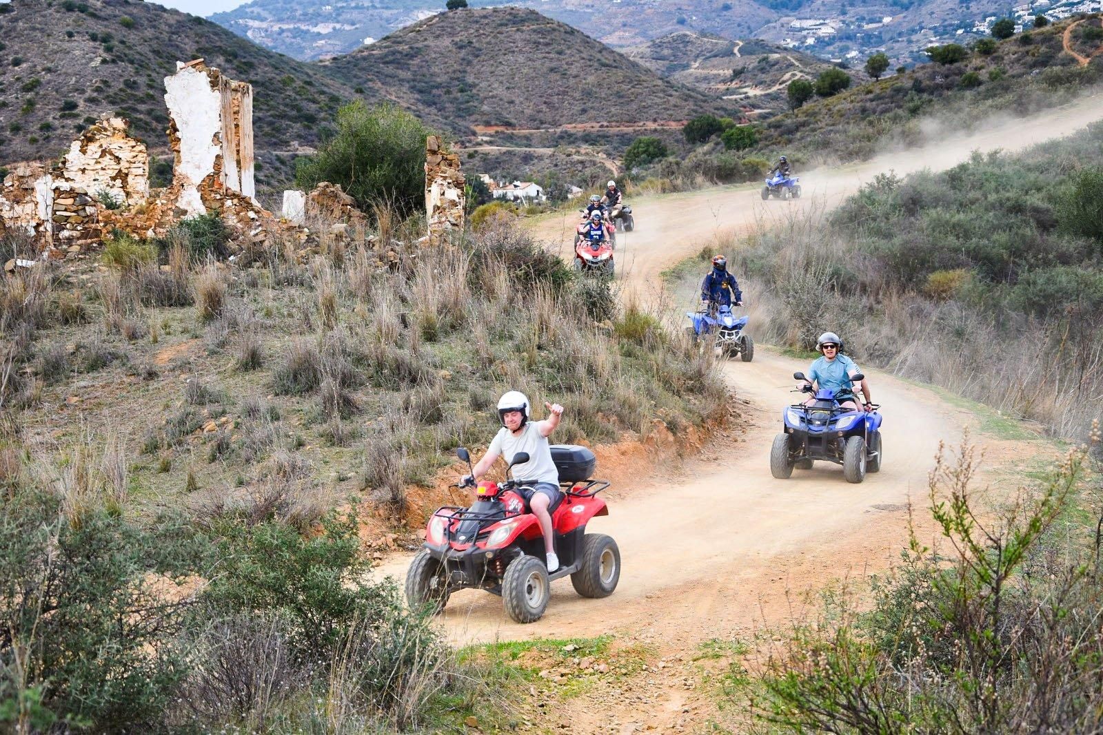 Málaga: Offroad-Quad-Tour mit Guide in den Bergen von Mijas