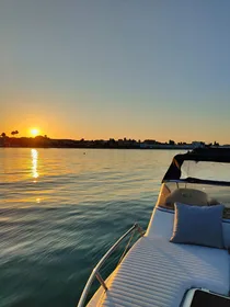 Cagliari: Bootstour bei Sonnenuntergang mit Prosecco
