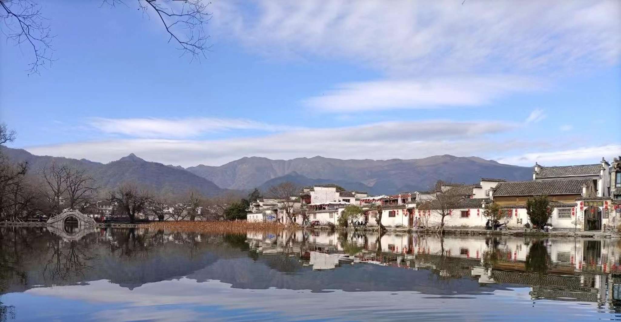 Huangshan：Ancient Huizhou Villages Xidi and Hongcun Day Trip - Housity