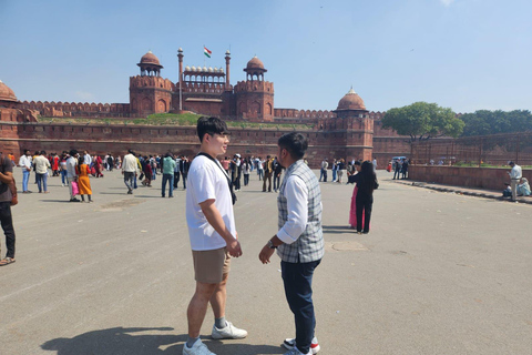 Delhi : Visite guidée privée de la vieille et de la nouvelle Delhi, en une journée ou une demi-journée.Visite d'une journée complète de l'Ancien et du Nouveau Delhi (voiture