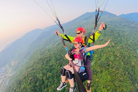 Da Nang : Parapente à la montagne des singes