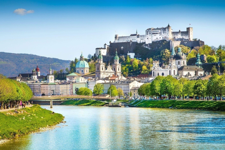 Z Wiednia: Melk, Hallstatt i Salzburg Grand Austria TourZ Wiednia: Jednodniowa wycieczka do Melk, Hallstatt i Salzburga