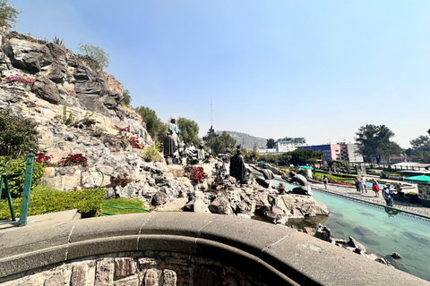 Le chemin sacré de la Vierge de Guadalupe : visite privée de la basilique.La Route Sacrée de la Vierge de Guadalupe : visite privée de la Basilique.