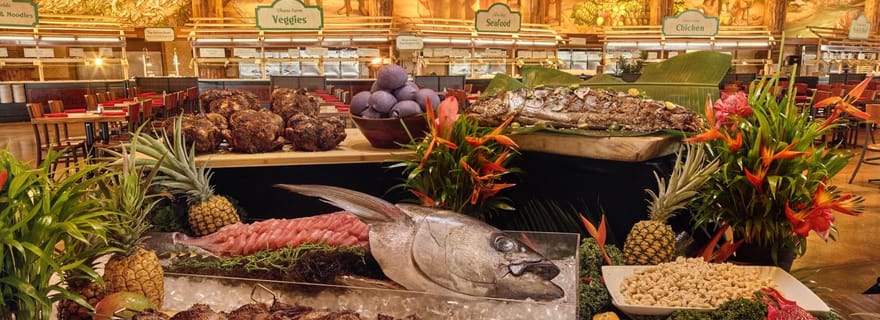 Oahu : entrée au Centre culturel polynésien, spectacle et buffet